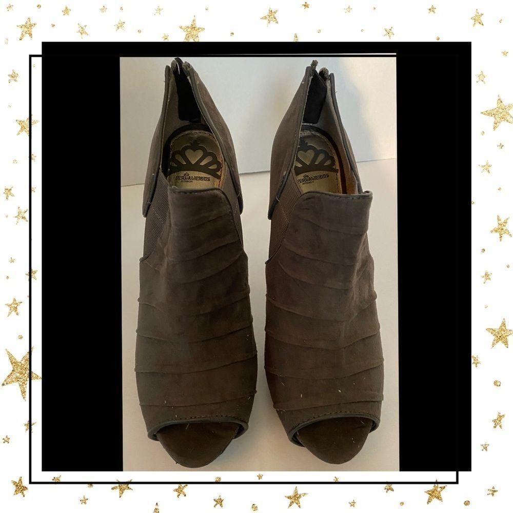 Fergalicious Evolve Gray Platform Ankle Booties 9 - image 2